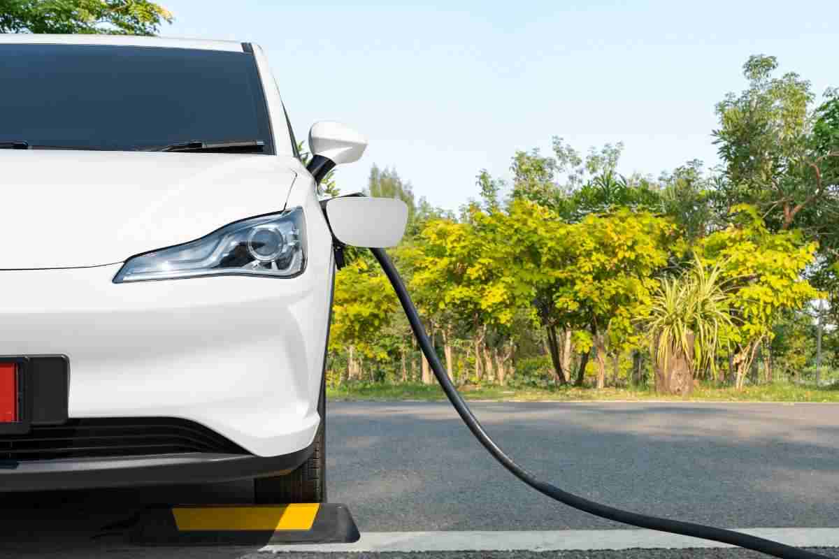 Auto elettriche, spunta un nuovo problema: ecco quale difetto fronteggiare