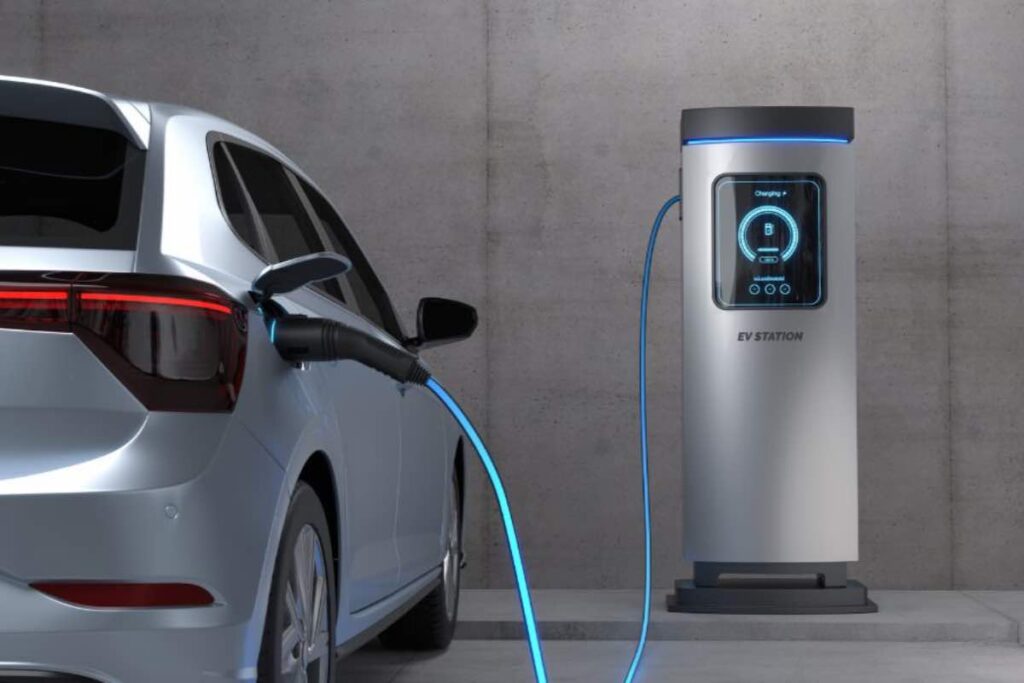 Auto elettriche abolite in Italia