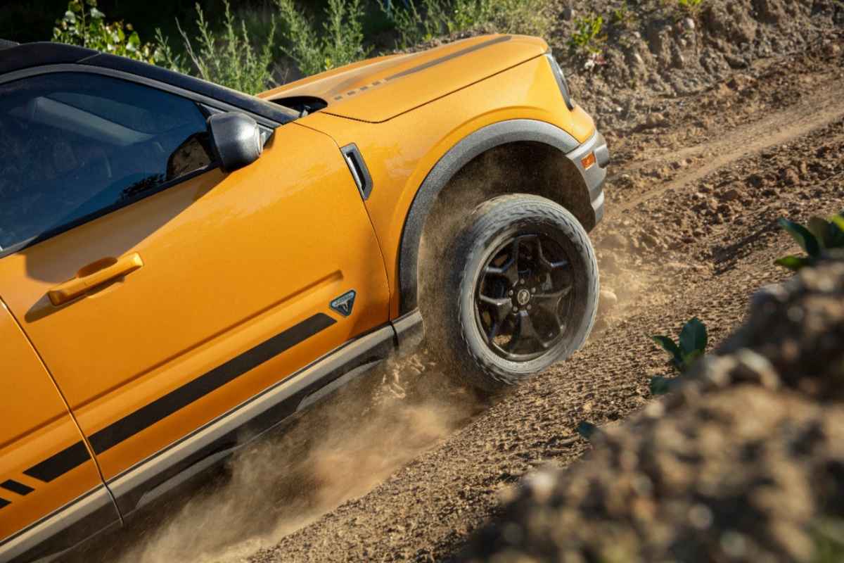 Ford Motor Company corre ai ripari