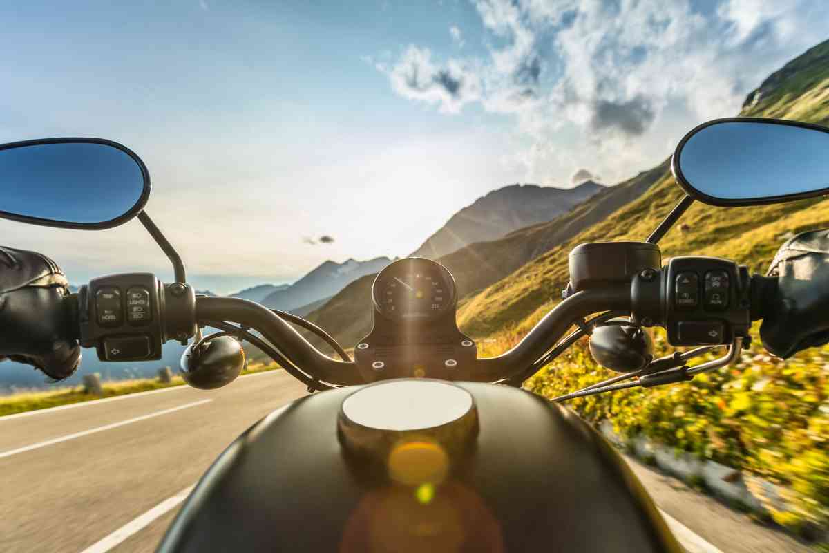 Moto in strada 