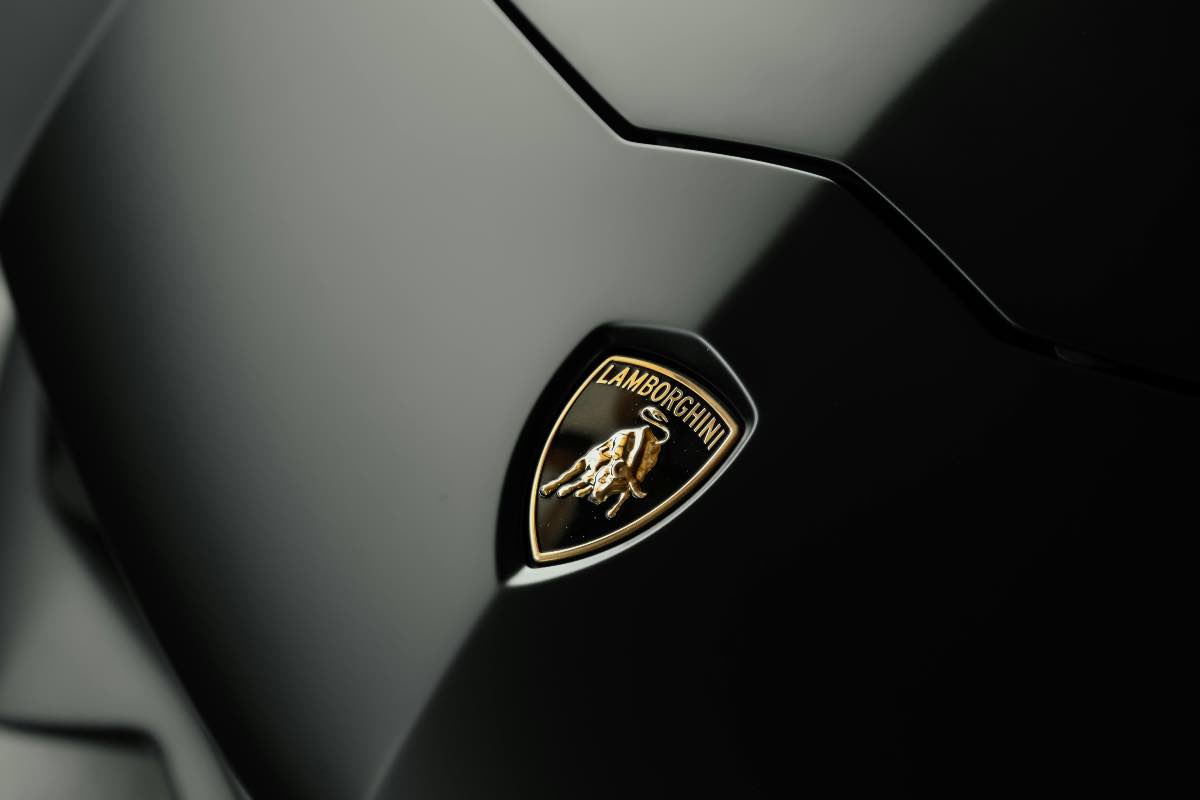 Lamborghini prepara la rivoluzione