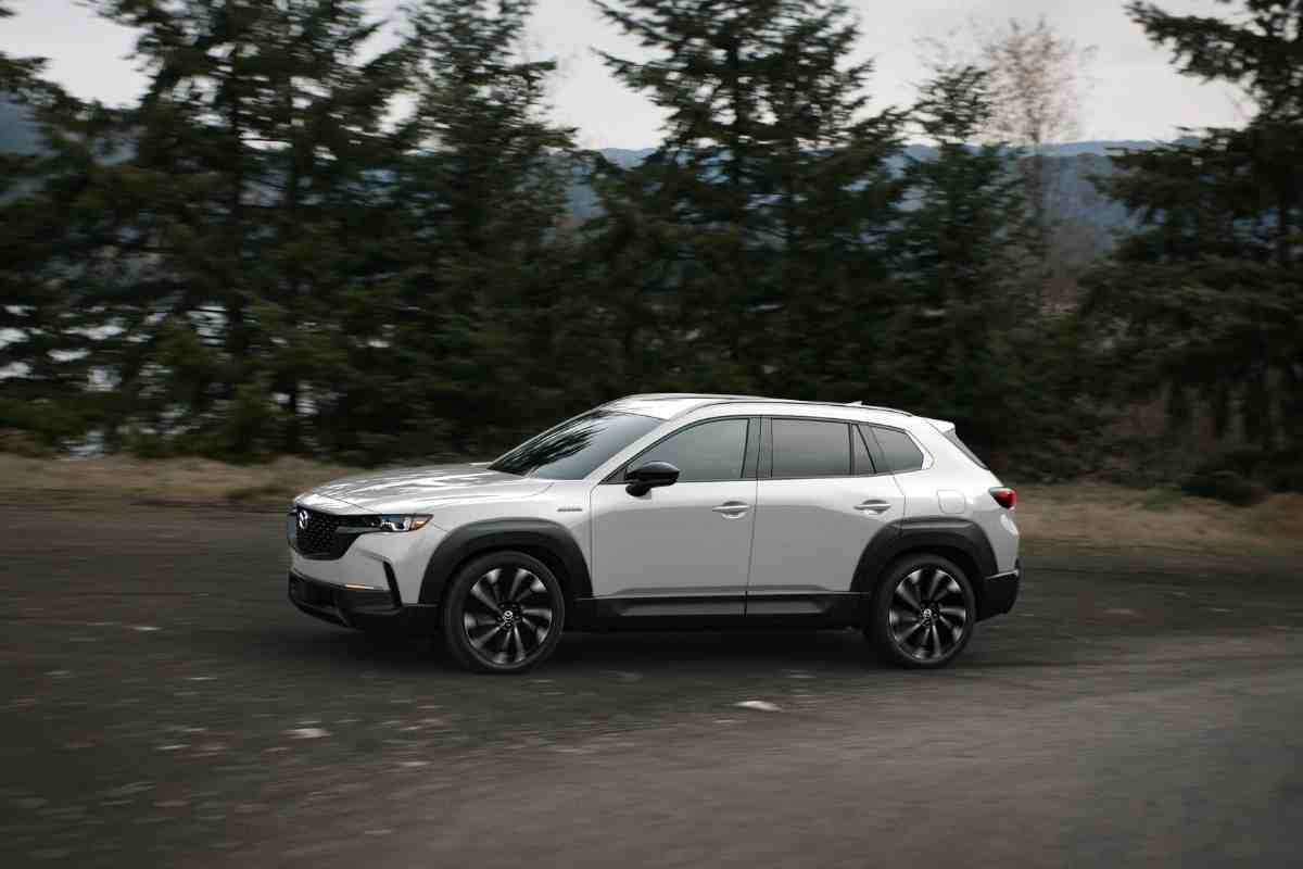 Il SUV Mazda richiamato