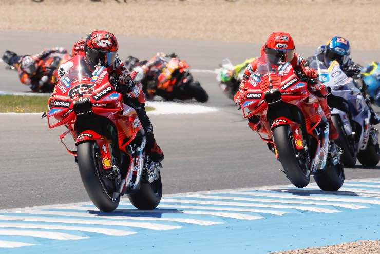 Pecco Bagnaia e Marc Marquez per Melandri vincerebbe anche con l'Aprilia