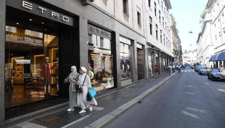 Una via del Quadrilatero della Moda di Milano