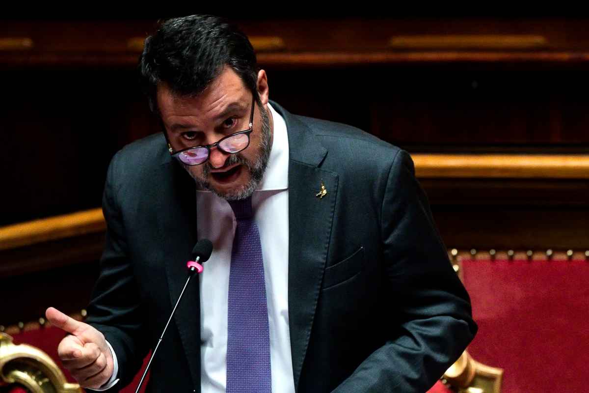 Nuovo dispositivo obbligatorio, decreto di Salvini: ecco cosa dice il Codice della Strada