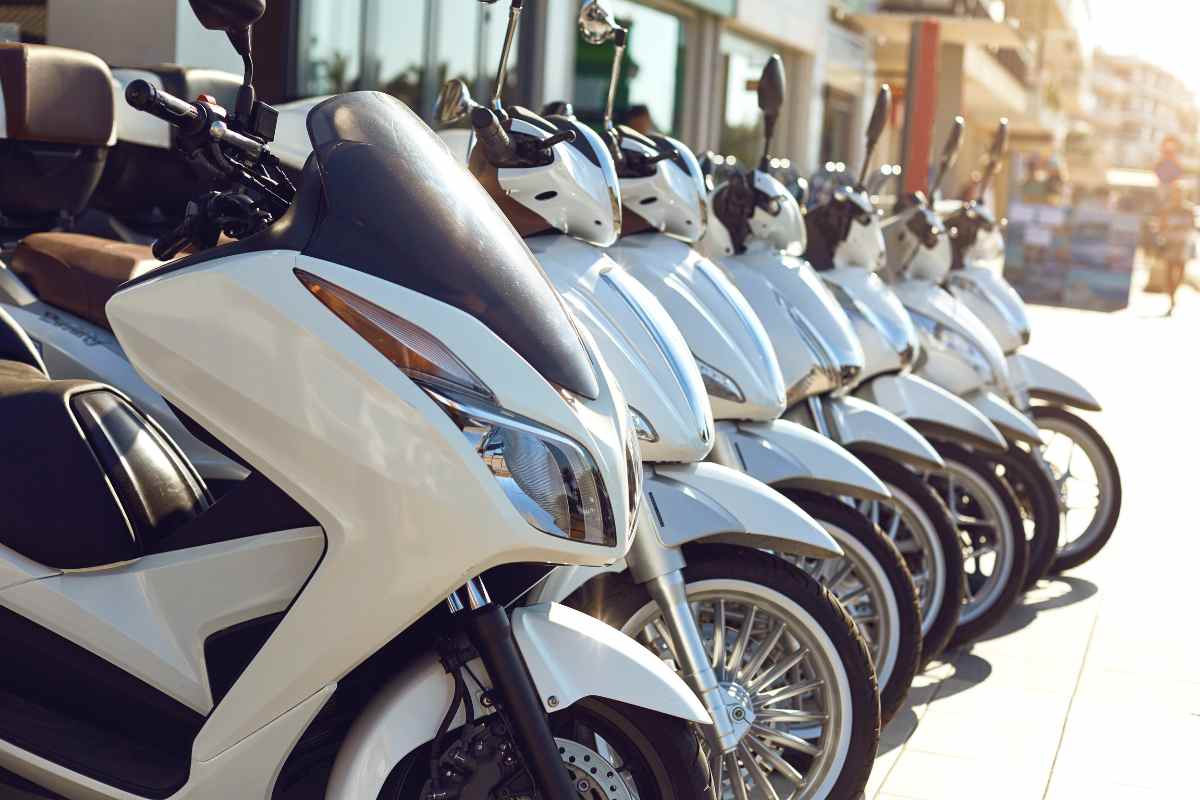 Moto parcheggiate